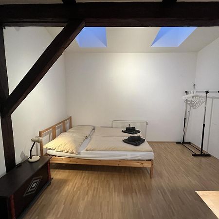 Schoenes Appartment In Zentrumsnaehe Graz Esterno foto