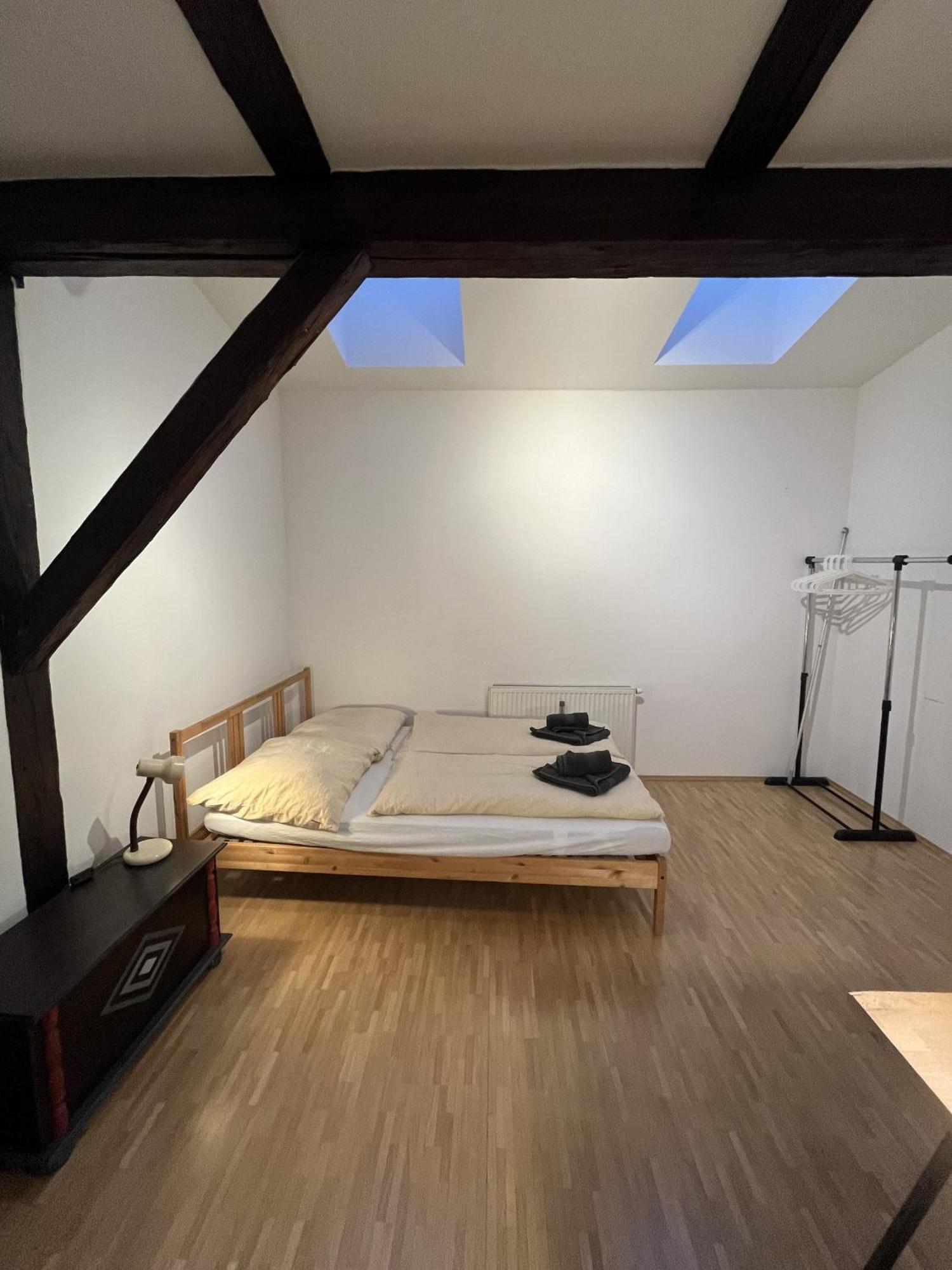 Schoenes Appartment In Zentrumsnaehe Graz Esterno foto